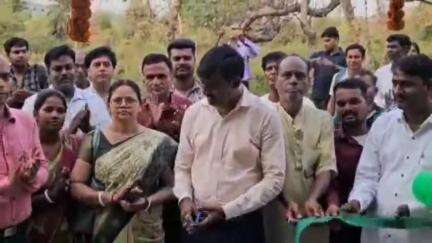 নিতুড়িয়া: সেলফি পয়েন্টের উদ্বোধন করলেন নিতুরিয়া পঞ্চায়েত সমিতির সভাপতি