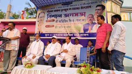 লাভপুর: দাঁড়কা অঞ্চল তৃণমূলের উদ্যোগে নবগ্রামে তৃণমূলের জনসভা, উপস্থিত তৃণমূল বিধায়ক ও সাংসদ