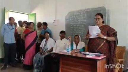 कर्माटांड /विद्यासागर: कालाझरिया मदनकट्टा आंगनबाड़ी केंद्र में सेविका चयन को लेकर विवाद, लोगों ने किया हंगामा, चुनाव स्थगित