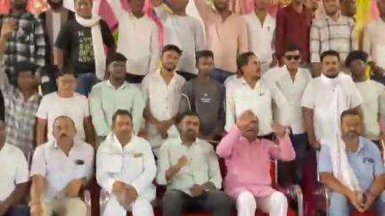 मोहखेड़: ग्राम उमरानाला में श्री हनुमान जयंती और एनएसयूआई के नए पदाधिकारियों की नियुक्ति को लेकर विधायक ने ली बैठक