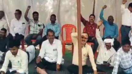 पिथौरा: पिथौरा विकासखंड में सचिवों की हड़ताल से ग्राम पंचायत के कामकाज प्रभावित, 22 वां दिन लगातार अपनी मांगों को लेकर सचिव संघ