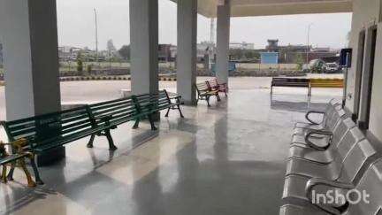 चकराता: चारधाम यात्रा को लेकर प्रशासन की टीम ने हरबर्टपुर स्थित उत्तराखंड परिवहन बस अड्डे का किया निरीक्षण