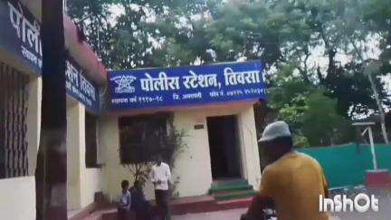 तिवसा: पत्नीचा विनयभंग पतीला धक्काबुक्की आरोपी अटकेत तीवसा पोलीस स्टेशन अंतर्गत घटना