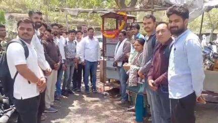 सतवास: तहसील में पटवारियों ने स्वयं के खर्च पर लगवाया वाटर कूलर