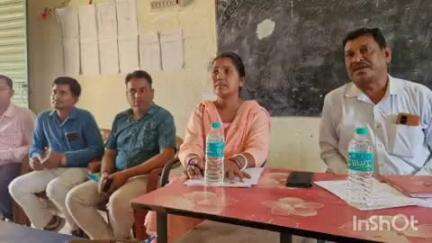 कर्माटांड /विद्यासागर: कर्माटांड़ बीआरसी में प्रखंड के विभिन्न स्कूलों के प्रधानाध्यापकों की हुई बैठक, विद्यालय संचालन पर की गई चर्चा