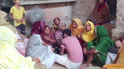 হরিহরপাড়া: চেন্নাই থেকে শাহজাদপুর গ্রামে ফিরল নিথর দেহ, পরিবারের পাশে দাঁড়ালেন জেলা পরিষদের পূর্ত কর্মাধ্যক্ষ