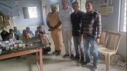 मालेगाव: शिरपूर येथे वरली मटक्यावर धाड, दोन लाख 97 हजार 995 रुपयांचा मुद्देमालासह 26 आरोपीवर गुन्हे दाखल