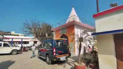 बांसी: बांसी खलीलाबाद मार्ग पर तेलौरा के पास खड़े ट्रक से टकराई ई-रिक्शा, तीन बच्चे और एक महिला सहित चार घायल