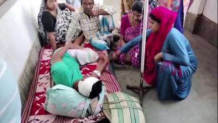 ইসলামপুর: জমি বিবাদের জেরে দুই পক্ষের মধ্যে সংঘর্ষ, মাথায় কোদালের কোপে গুরুতর জখম এক ব্যক্তি, ঘটনায় জেরে এলাকায় উত্তেজনা ছড়িয়ে পড়ে
