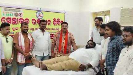 ଧର୍ମଗଡ: ଧର୍ମଗଡ ରକ୍ତ ଭଣ୍ଡାର ରେ  ରକ୍ତଦାନ ଶିବିର