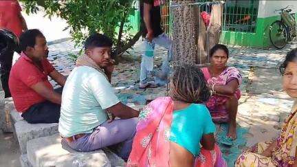 ইংরেজবাজার: মিশন রোড এলাকায় পথ দুর্ঘটনায় মৃত্যু হলো একা হোটেল কর্মীর