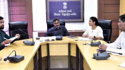 નાંદોદ: જિલ્લામાં ટેલિકોમ સેવાઓ આપતી કંપનીના પ્રતિનિધિઓ સાથે નિવાસી અધિક કલેક્ટરની અધ્યક્ષતામાં બેઠક યોજાઈ