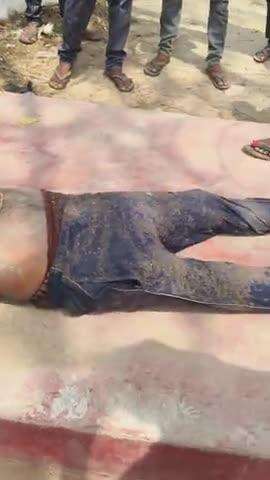 कर्वी कुलीतलैया निवासी संतोष निषाद की नौवघाट पुरानीबाजार में नदी में डूबने से हुई मृत्यु।।परिजनों में शोक का मातम ।।