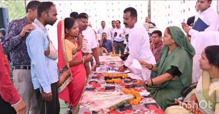 सूरजपुर: ग्राम शिवप्रसाद नगर में गांव बस्ती चलो अभियान के तहत कार्यक्रम में पहुंची मंत्री लक्ष्मी राजवाड़े