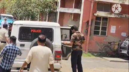 ডায়মন্ডহারবার ২: জায়গা জমি নিয়ে বিবাদের জেরে প্রতিবেশীকে মারধর ও প্রাণনাশের হুমকি দেওয়ার অভিযোগে পশ্চিম কাঁকজল এলাকা থেকে গ্রেপ্তার 1