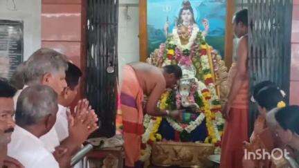 மேட்டுப்பாளையம்: அதிமுக சார்பில் இந்திய ராணுவம் வெற்றி பெற மேட்டுப்பாளையத்தில் மும்மத சிறப்பு வழிபாடு- எம்எல்ஏக்கள் பங்கேற்பு