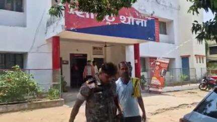 सारठ: मंदरिया गांव से गिरफ्तार 3 आरोपी जेल भेजे गए, पुलिस के साथ गाली-गलौज, मारपीट और पथराव का आरोप