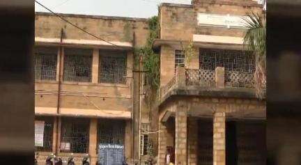 વઢવાણ: સુરેન્દ્રનગરના બે નાયબ મામલતદારને મામલતદાર તરીકે હંગામી બળથી આપવામાં આવી અને અન્ય જિલ્લામાં બદલી કરાઈ