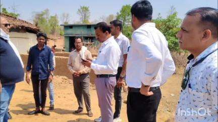 मरवाही: धनपुर एवं सेमरदर्री गांव में मनरेगा कार्यों का मुख्य कार्यपालन अधिकारी ने किया निरीक्षण