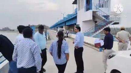 आसपुर: सोम कमला आंबा बांध का कलेक्टर ने किया निरीक्षण
