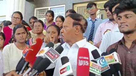 பர்கூர்: திமுக 4 ஆண்டுகளில் 252 CBSE பள்ளிகளுக்கு அனுமதி வழங்கிவிட்டு புதிய கல்வி கொள்கையை தடுக்க முடியும் - பர்கூரில் தம்பிதுரை பேட்டி