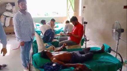 আউশগ্রাম ১: স্বেচ্ছায় রক্তদান শিবির ও বিনামূল্যে স্বাস্থ্য পরীক্ষা শিবির অনুষ্ঠিত হল আউশগ্রামের গলিগ্রামে, রক্ত দিলেন প্রায় ৪১ জন