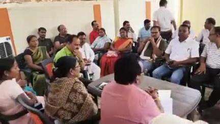 सामरी कुसमी: भारत-पाक के बीच हो रहे युद्ध को लेकर सामरी विधानसभा में निकाली जाएगी तिरंगा यात्रा, एमएलए निवास पर हुई बैठक
