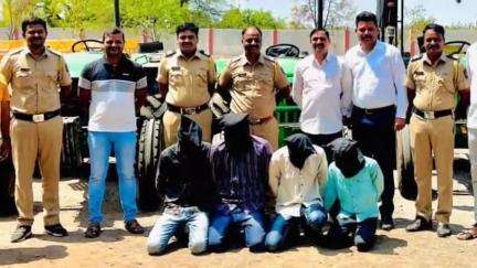 करमाड परिसरातून ट्रॅक्टर चोरी करणाऱ्या सहा आरोपींना करमाड पोलिसांनी केली मुद्देमालासह अटक