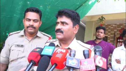 శ్రీకాకుళం: జిల్లా కేంద్రంలోని మహాలక్ష్మినగర్ కాలనీ అజంతా గార్డెన్స్లో చోరీ కలకలం