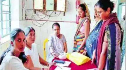अकबरपुर: अकबरपुर CHC में प्रधानमंत्री मातृत्व शिविर का आयोजन, 150 गर्भवती महिलाओं का किया गया स्वास्थ्य परीक्षण