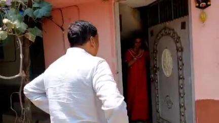 মেদিনীপুর: মেদিনীপুর পৌর এলাকায় কত জন সেনা জওয়ান কাশ্মীর বা যুদ্ধক্ষেত্রে রয়েছে তার তালিকা তৈরি করছে পৌরসভা