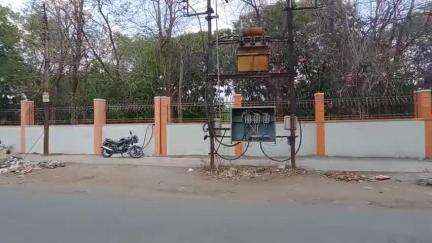 परभणी: शहरातील उघड्या विद्युत डीपींमुळे नागरिकांनी केली तीव्र नाराजगी व्यक्त #Jansamasya