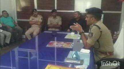 મોડાસા: ટાઉન પોલીસ સ્ટેશન ખાતે ASP ની અધ્યક્ષતામાં  શાંતિ સમિતિની બેઠક યોજાઈ.