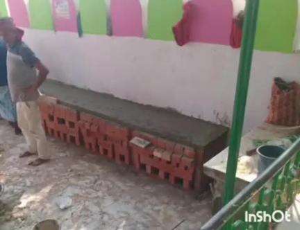 टांडा: बसखारी में जनानी मस्जिद के सामने अवैध निर्माण का मामला, सैयद मखदूम अशरफ दरगाह के पीरजादा सदस्यों ने किया विरोध