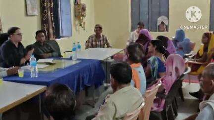 खानपुर: खानपुर क्षेत्र के कंवरपुरा मंड गाँव में विकास अधिकारी ने रात्रि चौपाल का आयोजन कर सफाई व्यवस्था का किया निरीक्षण