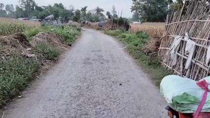 গোয়ালপোখর ২: দীর্ঘদিন থেকে বেহাল ভুইধর গ্রামের রাস্তা সমস্যায় জন সাধারণ , #Jansamasya