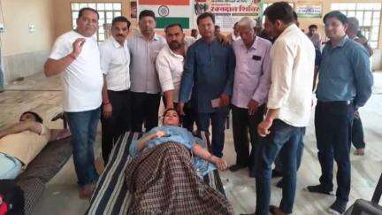 ब्यावर: आपात स्थिति को देखते हुए ब्यावर में चिकित्सा विभाग की अपील पर विशेष स्वेच्छिक रक्तदान शिविर का आयोजन किया गया