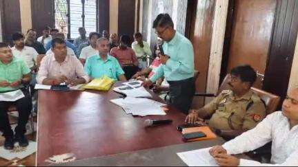 बिसवां: रामपुर मथुरा ब्लॉक कार्यालय पर बैठक में उपजिलाधिकारी ने बाढ़ से पूर्व तैयारियों पर चर्चा की, संबंधित को दिए दिशा निर्देश
