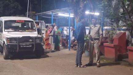 গড়বেতা ৩: চন্দ্রকোনা থানা এলাকা থেকে নিখোঁজ হয়ে যাওয়া এক নাবালিকাকে উদ্ধার করল চন্দ্রকোনা রোড পুলিশ বিট হাউস আধিকারিকরা