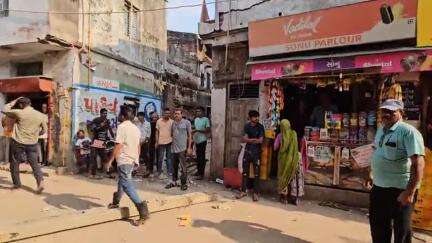 મહેમદાવાદ: નાગરકુઇપાસે થાંભલો પડી જતાં વીજપ્રવાહ ખોરવતા સ્થાનિકોએ ઈજનેરશ્રીને તૅમજ મીડિયાના માધ્યમથી રજુઆત કરાતા સમસ્યાનું નિરાકરણ
