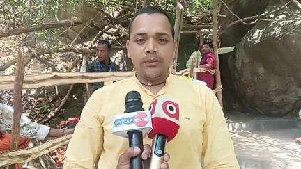 ଜୟପୁର: ବୋରିଗୁମ୍ମା ପାହାଡ଼ ଗୁମ୍ପାରେ ପ୍ରଭୁ ବୁଡ଼ା ଭୈରବଙ୍କ ଯାତ୍ରା ଅନୁଷ୍ଠିତ, ଜଣେ ଶ୍ରଦ୍ଧାଳୁଙ୍କ ପ୍ରତିକ୍ରିୟା
