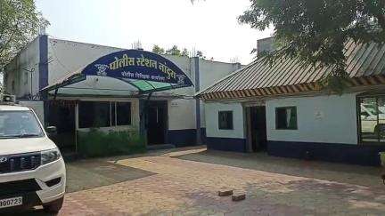 नांदुरा: माळेगाव गोंड येथे सुरू असलेल्या एका बादशाह नावाचा जुगार अड्ड्यावर पोलिसांचा छापा ५ जणांना पोलिसांनी पकडले