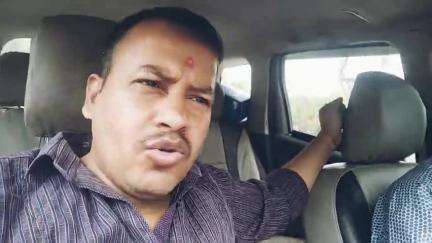 इनकम टैक्स वकील की मदद प्रतिदिन कि तरह...