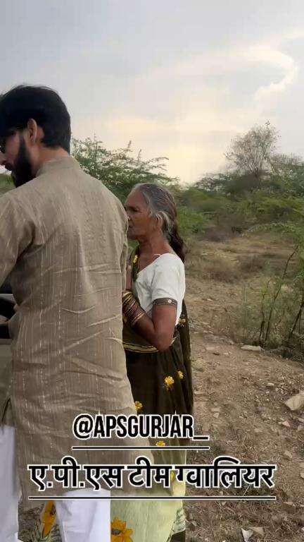4 लोगो के सर फट गये बहुत बड़ा एक्सीडेंट था 🥺

Respect Girls help poor help animals 

#apsgurjar #accident #gwalior #support