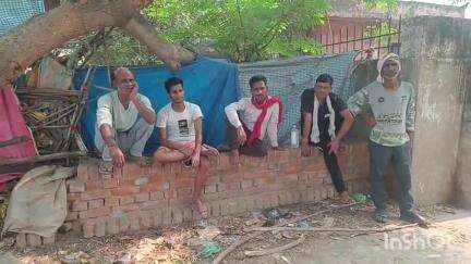 हसनगंज: थाना सोहरामऊ क्षेत्र के नादौहा गांव में एक व्यक्ति का शव घर में फांसी के फंदे से लटका मिला