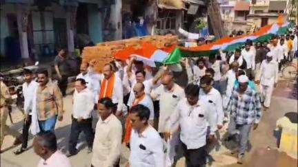 धरणगाव: धरणगावातून निघाली भव्य तिरंगा रॅली; नागरिकांचा मोठ्या प्रमाणात सहभाग !