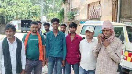 बेंगाबाद: बड़ियाबाद निवासी सुनील यादव की सड़क हादसे में मौत, सदर अस्पताल में हुआ पोस्टमार्टम