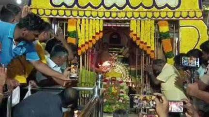செங்கோட்டை: கோலாகலமாக நடைபெற்ற குரு பெயர்ச்சி விழா  ஆயிரக்கணக்கானோர் பங்கேற்பு