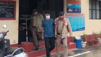 लोहाघाट: पुलिस ने नौकरी दिलाने के नाम पर ₹1 लाख 64 हज़ार 993 की ठगी करने वाले आरोपी को दिल्ली से किया गिरफ्तार