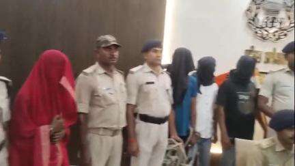 डेहरी: ज़िले के विभिन्न थाना क्षेत्रों से पुलिस ने अलग-अलग मामलों में 15 लोगों को किया गिरफ्तार